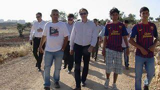 Vice President of Barcelona FC; Javier Faus pays a secretive visit to Bil'in 