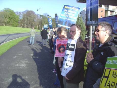 Dessie Ellis on the picket line