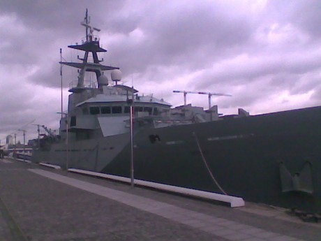 British warship picket , Dublin, Wednesday 19 August 09 at One pm.