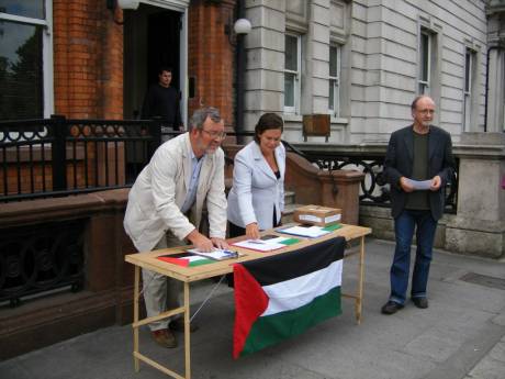 Senator Brendan Ryan and Mary Lou McDonald, MEP waiting to sign