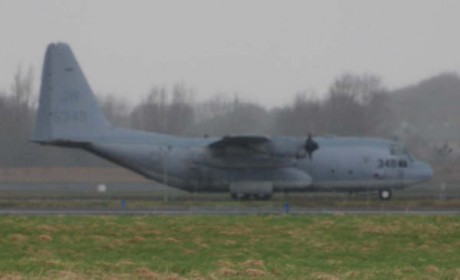 US Navy Herc at Shannon 28 Feb 2009