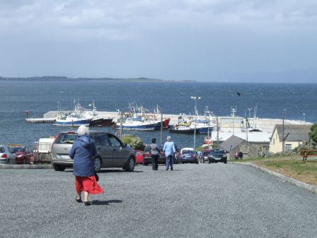 Walking down from the carpark to the pier for the opening.