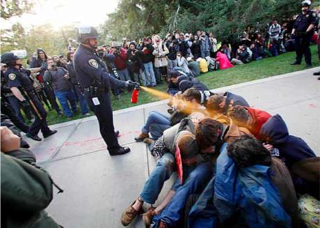 University of Davis, California - Police Pepper Spraying 