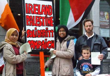 Adzleen, Richard and ? - Richard is head honcho of the Galway branch, IPSC (photo was taken last Saturday by Arun Asan)