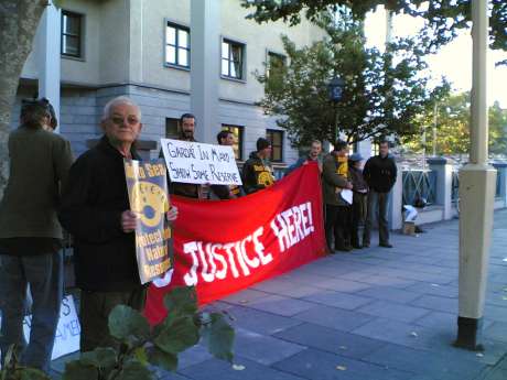 Cork Shell to Sea protest at Anglesea Street Garda HQ this morning