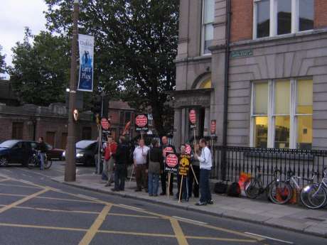 Solidarity Picket at Shell Exploitation Ireland Headquarters